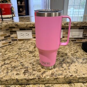 YETI Power Pink 42oz